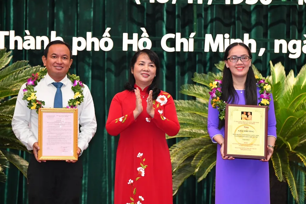 Mặt trận Tổ quốc Việt Nam TPHCM đóng góp nguồn lực to lớn xây dựng thành phố phát triển ảnh 10