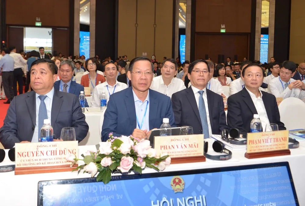 Thủ tướng Phạm Minh Chính chủ trì hội nghị phát triển vùng Đông Nam bộ ảnh 4