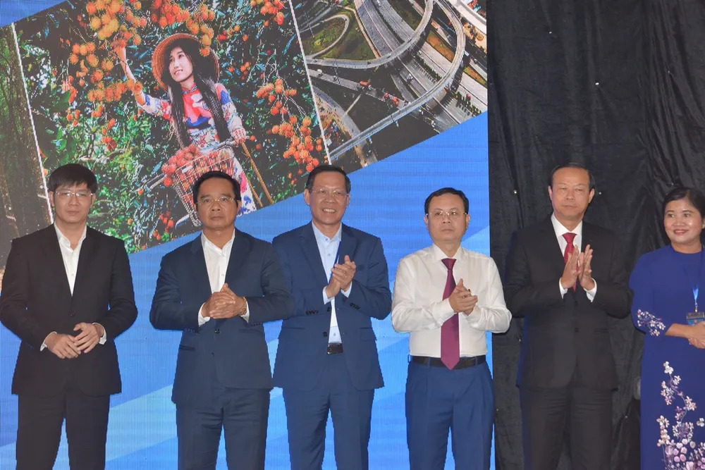 Thủ tướng Phạm Minh Chính: Suốt 10 năm qua, vì sao cả vùng Đông Nam bộ chỉ có 50km đường cao tốc? ảnh 5