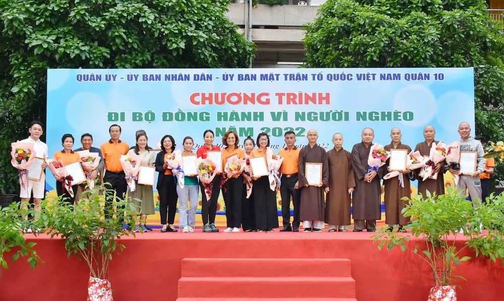 Quận 10: Hơn 5 tỷ đồng chăm lo người nghèo ảnh 3