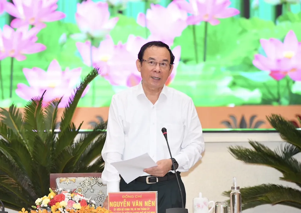 Bí thư Thành ủy TPHCM Nguyễn Văn Nên chủ trì hội nghị quân sự cuối năm 2022 ảnh 1