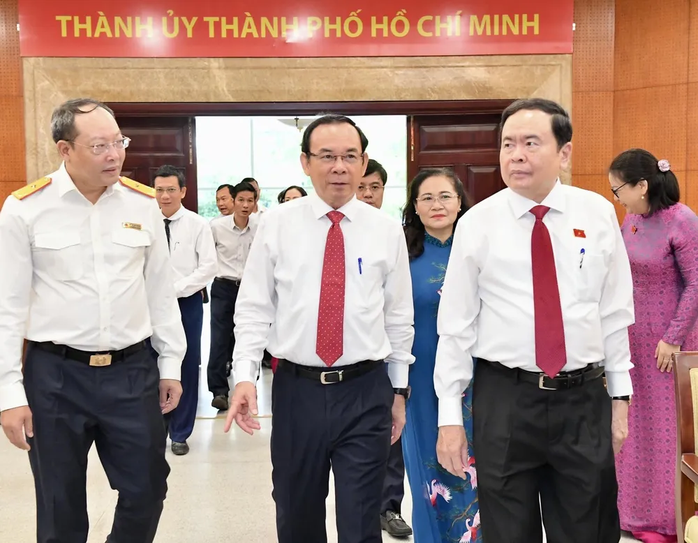 Phó Chủ tịch Thường trực Quốc hội: Tập trung cao độ phục hồi sản xuất, chăm lo đời sống người dân ảnh 1