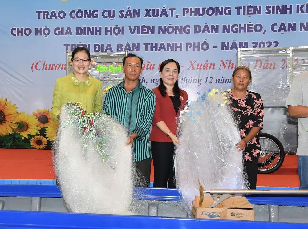 Đồng hành cùng nông dân TPHCM vươn lên thoát nghèo, làm giàu ảnh 2