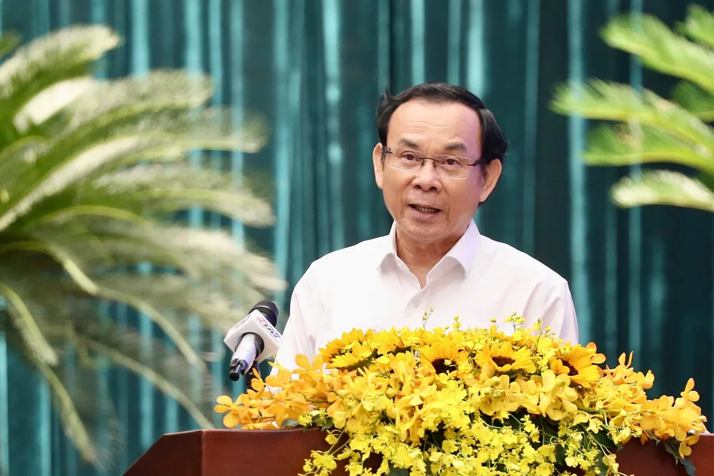 Bí thư Thành ủy TPHCM Nguyễn Văn Nên phát biểu tại hội nghị. Ảnh: HOÀNG HÙNG