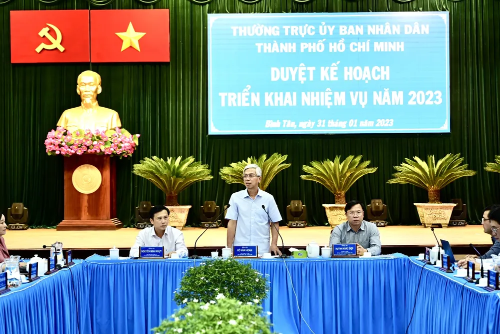 Phó Chủ tịch UBND TPHCM yêu cầu, trong thực thi công vụ phải gắn với kế hoạch của UBND TPHCM về triển khai thực hiện Kết luận 14 của Bộ Chính trị về chủ trương khuyến khích và bảo vệ cán bộ năng động, sáng tạo vì lợi ích chung. Ảnh: VĂN MINH