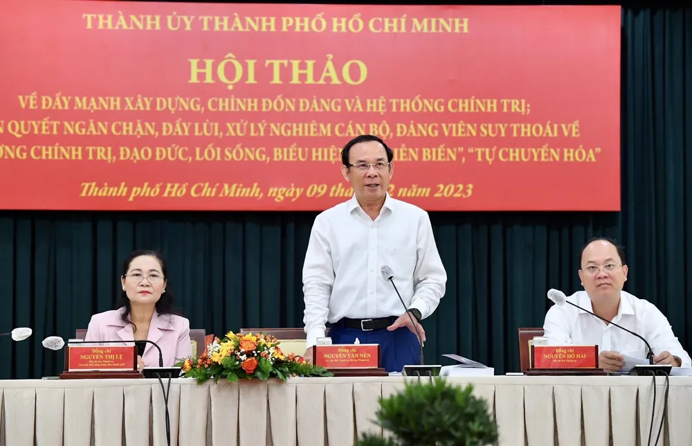 Bí thư Thành ủy TPHCM Nguyễn Văn Nên phát biểu tại hội thảo. Ảnh: VIỆT DŨNG