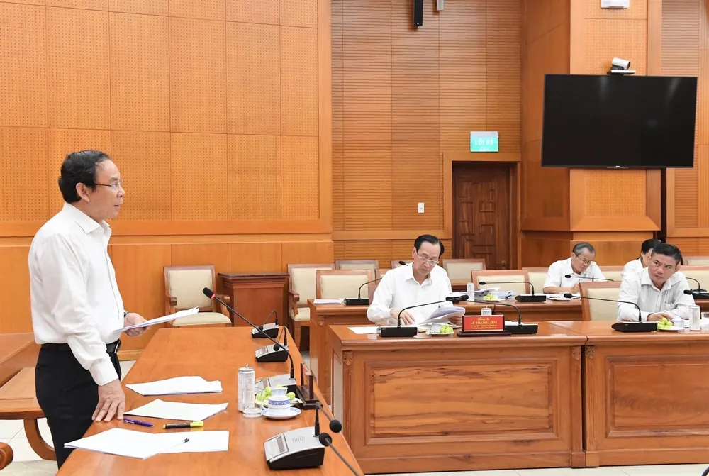 Bí thư Thành ủy TPHCM lưu ý Ban Chỉ đạo Cải cách tư pháp TPHCM tham mưu, đôn đốc, phối hợp tổ chức thực hiện tốt hơn giữa các cơ quan tư pháp, cơ quan tiến hành tố tụng. Ảnh: VIỆT DŨNG Bí thư Thành ủy TPHCM lưu ý Ban Chỉ đạo Cải cách tư pháp TPHCM tham mưu, đôn đốc, phối hợp tổ chức thực hiện tốt hơn giữa các cơ quan tư pháp, cơ quan tiến hành tố tụng. Ảnh: VIỆT DŨNG