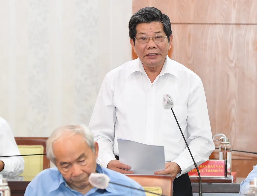 Đại biểu phát biểu tại hội thảo. Ảnh: VIỆT DŨNG