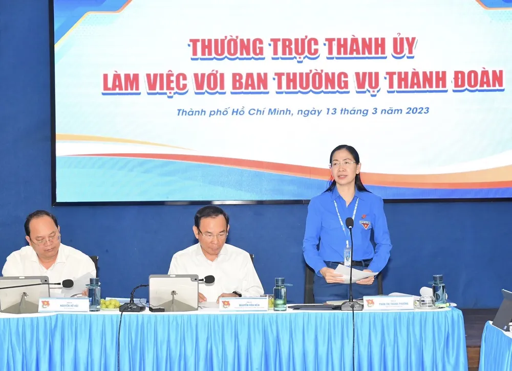 Bí thư Thành Đoàn TPHCM Phan Thị Thanh Phương báo cáo tại buổi làm việc. Ảnh: VIỆT DŨNG Bí thư Thành Đoàn TPHCM Phan Thị Thanh Phương báo cáo tại buổi làm việc. Ảnh: VIỆT DŨNG