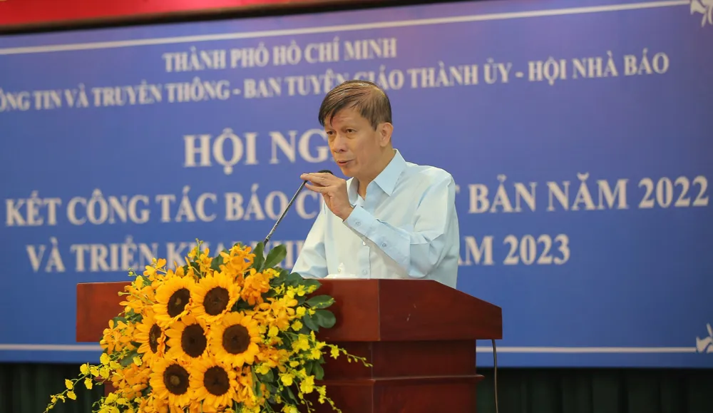 Phó Tổng Biên tập Báo SGGP Nguyễn Khắc Văn phát biểu. Ảnh: DŨNG PHƯƠNG Phó Tổng Biên tập Báo SGGP Nguyễn Khắc Văn phát biểu. Ảnh: DŨNG PHƯƠNG