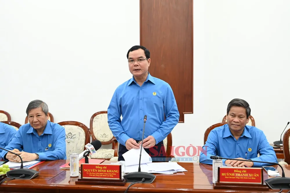 Chủ tịch Tổng Liên đoàn Lao động Việt Nam Nguyễn Đình Khang phát biểu. Ảnh: VĂN MINH