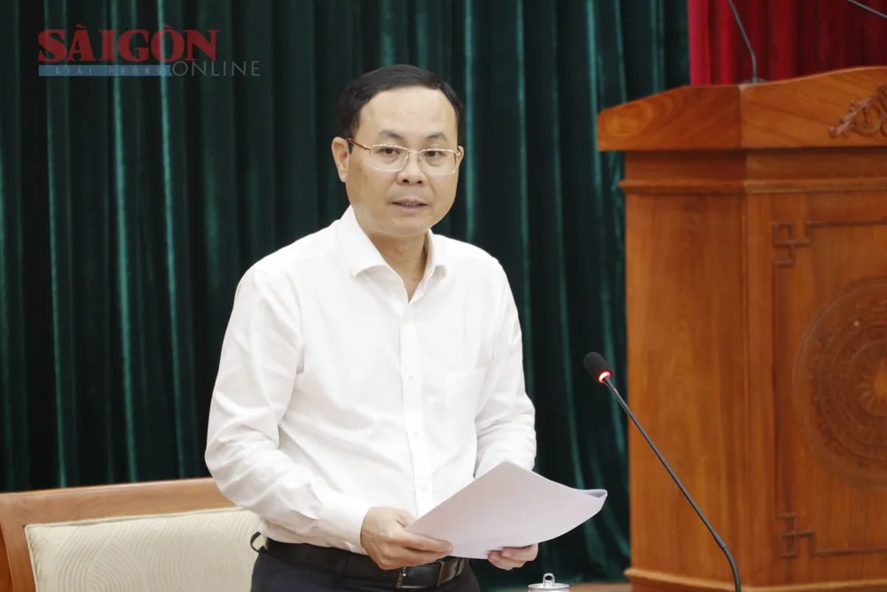 Phó Bí thư Thành ủy TPHCM Nguyễn Văn Hiếu phát biểu. Ảnh: VĂN MINH