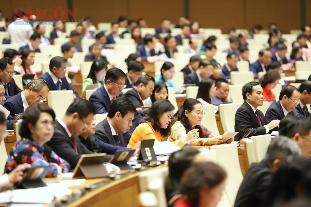 Các đại biểu Quốc hội dự phiên khai mạc. Ảnh: QUANG PHÚC