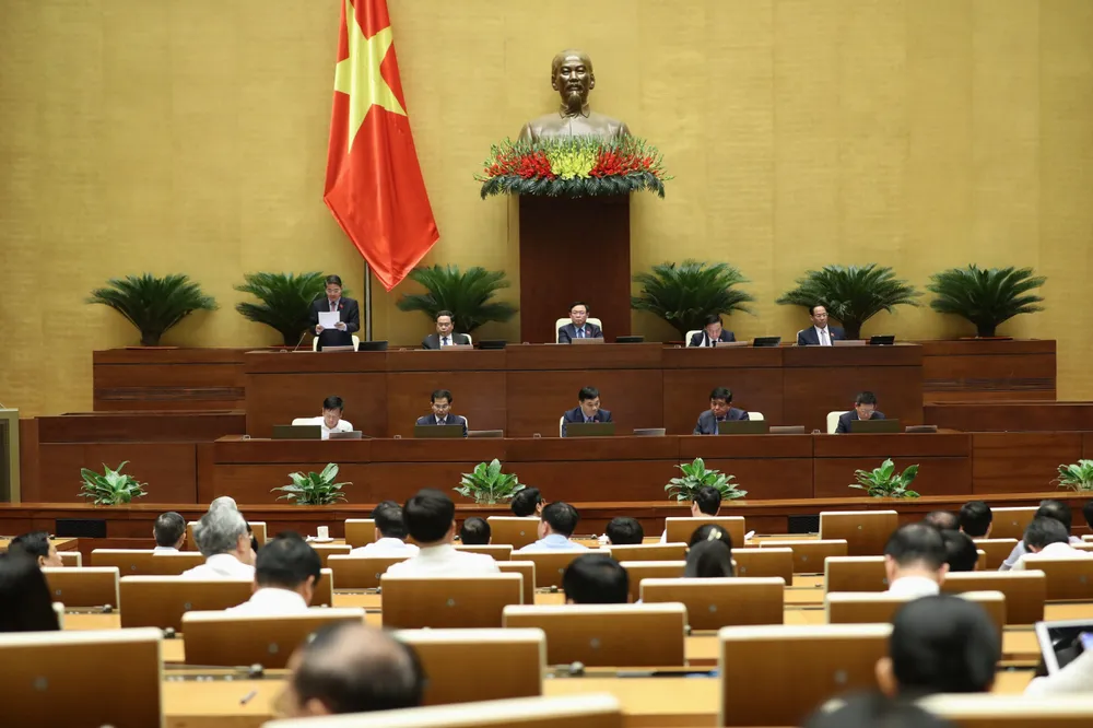 Quốc hội tiếp tục thảo luận tại hội trường. Ảnh: QUANG PHÚC