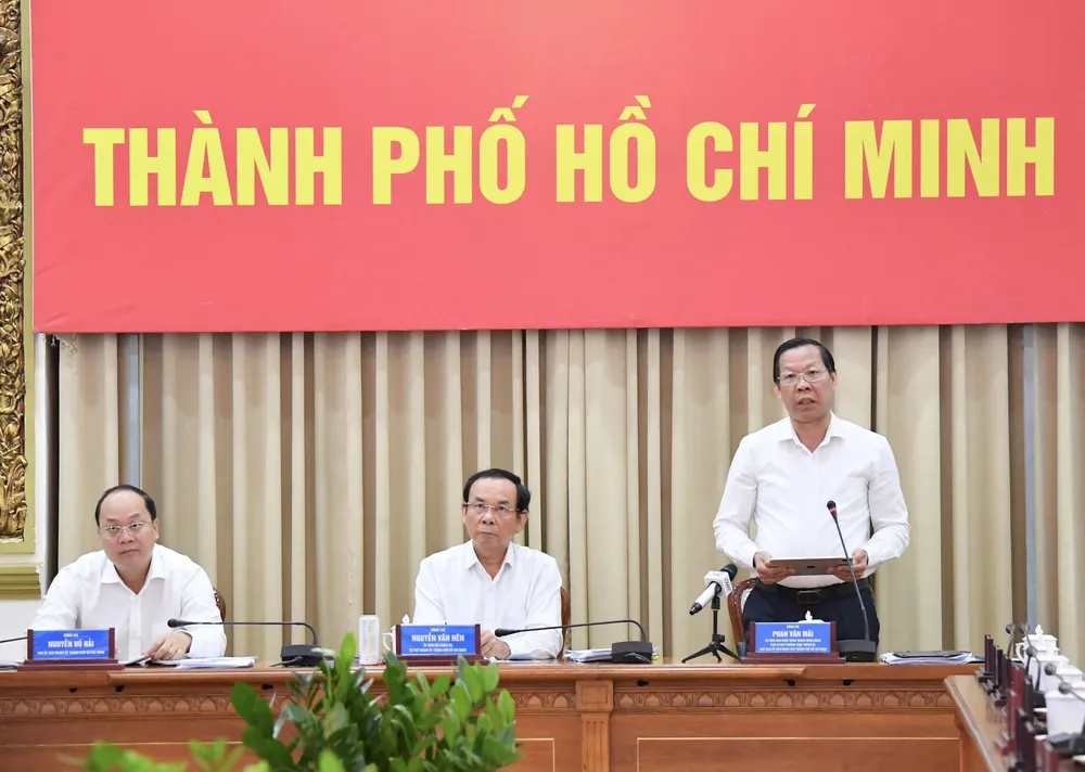 Chủ tịch UBND TPHCM Phan Văn Mãi phát biểu. Ảnh: VIỆT DŨNG