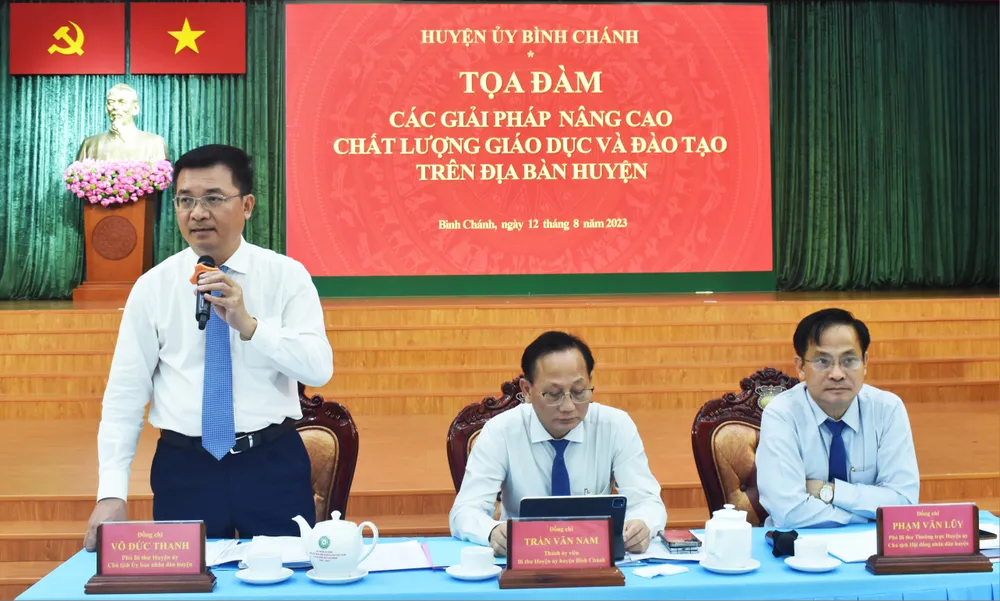 Chủ tịch UBND huyện Bình Chánh Võ Đức Thanh phát biểu tại tọa đàm. Ảnh: DUY PHONG Chủ tịch UBND huyện Bình Chánh Võ Đức Thanh phát biểu tại tọa đàm. Ảnh: DUY PHONG