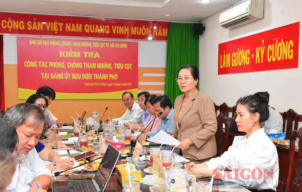 Chủ tịch HĐND TPHCM Nguyễn Thị Lệ phát biểu kết luận buổi kiểm tra. Ảnh: VIỆT DŨNG