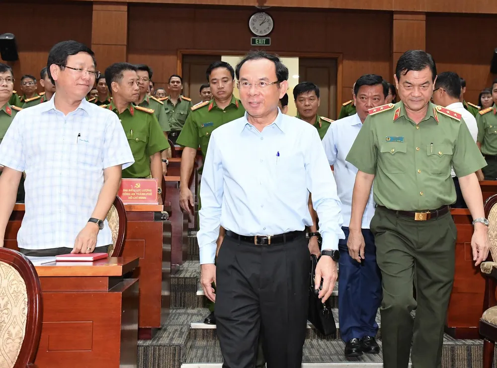 Bí thư Thành ủy TPHCM Nguyễn Văn Nên đến dự và chỉ đạo hội nghị. Ảnh: VIỆT DŨNG