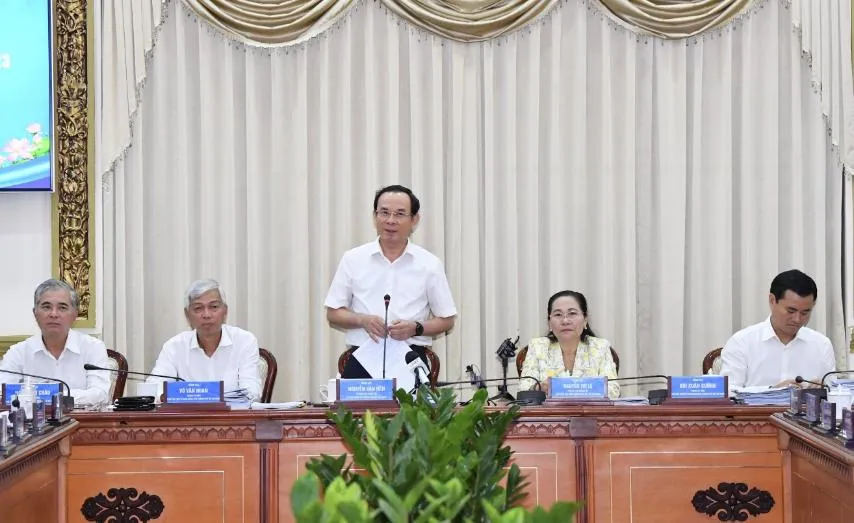 Bí thư Thành ủy TPHCM Nguyễn Văn Nên phát biểu chỉ đạo. Ảnh: VIỆT DŨNG