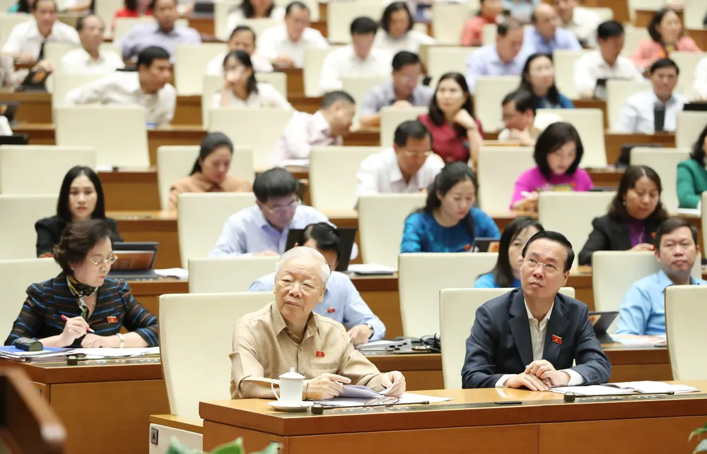 Tổng Bí thư Nguyễn Phú Trọng và Chủ tịch nước Võ Văn Thưởng dự phiên họp Quốc hội sáng 1-11. Ảnh: QUANG PHÚC