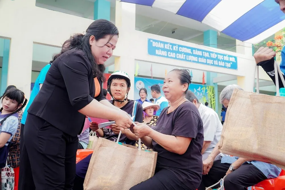 Phường Bình Hưng Hòa tổ chức "Siêu thị 0 đồng", hỗ trợ vốn cho hội viên khó khăn