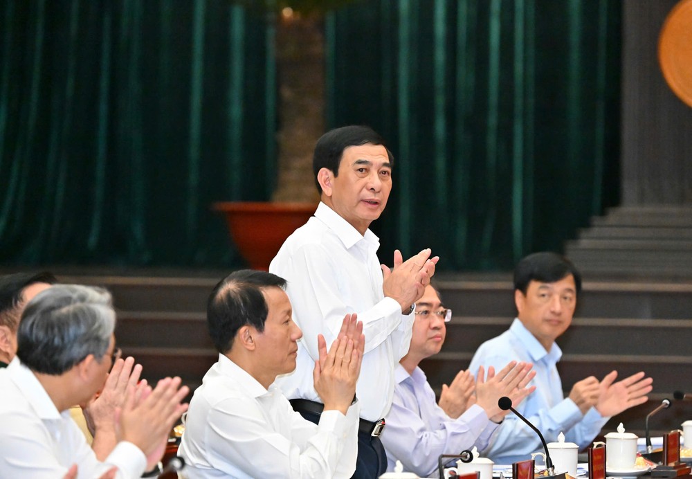General Phan Van Giang, Deputy Prime Minister and Minister of National Defense, at the working session. (Photo: SGGP/ Viet Dung)
