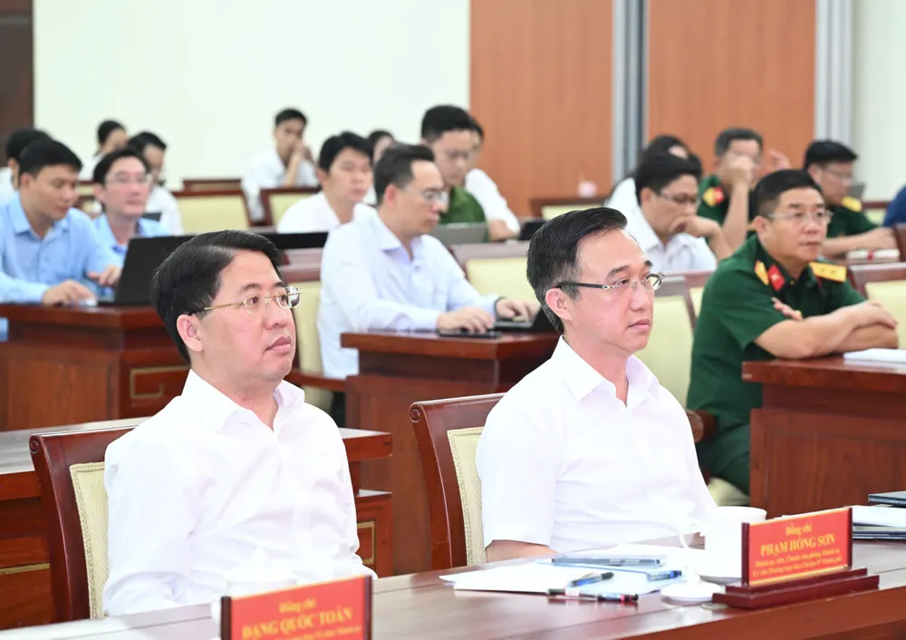 tap-huan-he-thong-thong-tin-lanh-dao-chi-dao-tphcm.jpg