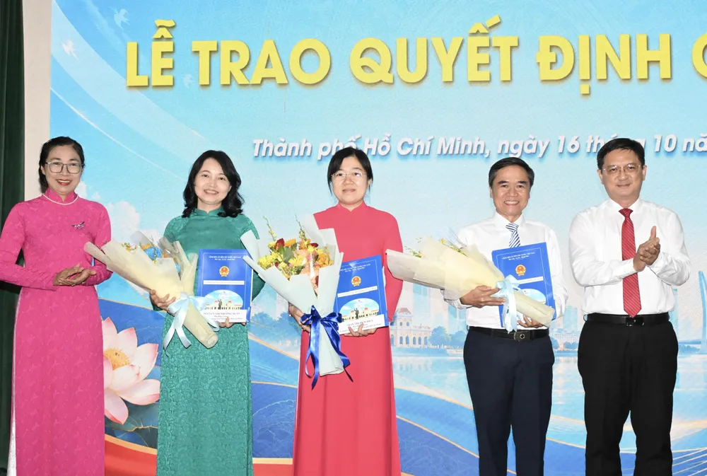 12fe1252ec416c1f3550.jpg