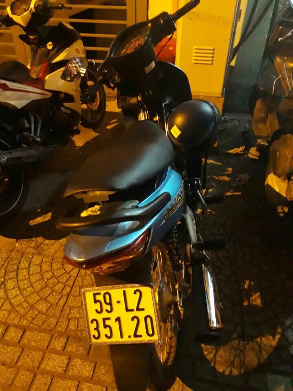 Ngủ say ngoài đường, bị trộm tài sản ảnh 4