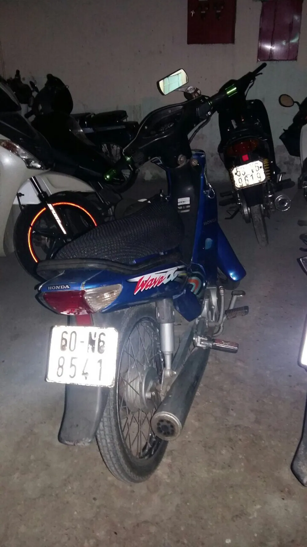 Ngủ say ngoài đường, bị trộm tài sản ảnh 5