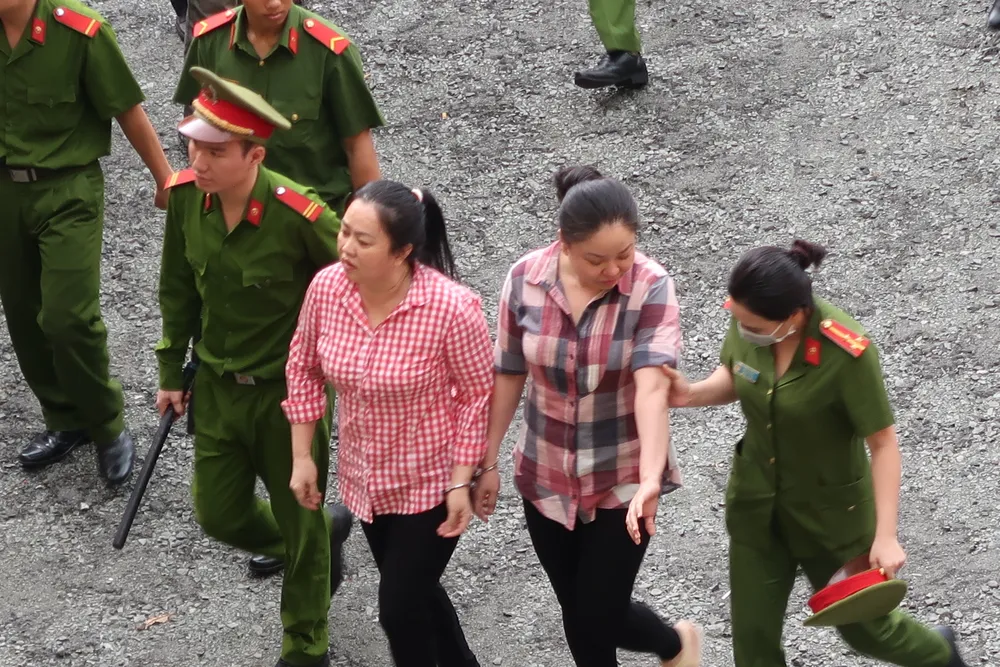 Tù chung thân 3 bị cáo chủ mưu vụ chiếm đoạt 80,3 tỷ đồng tiền hoàn thuế ảnh 1