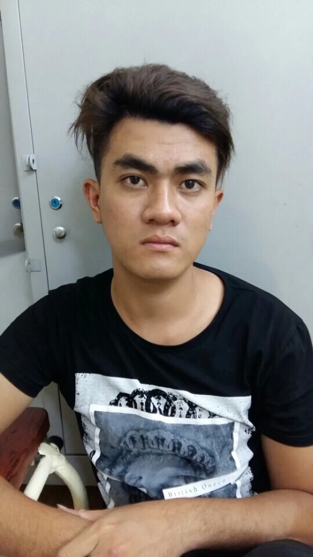 Truy tố hai bị can cướp giật tài sản nữ du khách ảnh 2