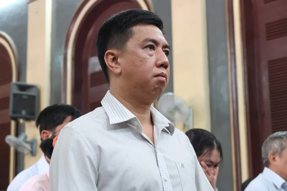 Xét xử phúc thẩm vụ VN Pharma: Bắt tạm giam 2 bị cáo Nguyễn Minh Hùng và Võ Mạnh Cường ảnh 2