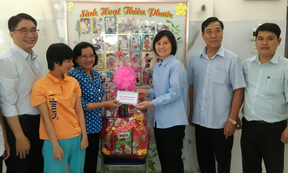 Lãnh đạo TPHCM thăm cơ sở chăm sóc trẻ tự kỷ, khuyết tật ảnh 3