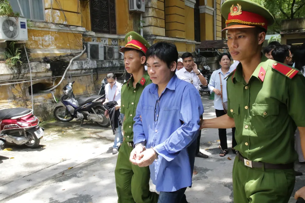 Trả hồ sơ để điều tra bổ sung vụ lừa đảo lại Agribank - chi nhánh Mạc Thị Bưởi  ảnh 1