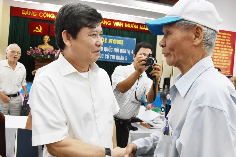 Làm gì thì làm, lợi ích quốc gia vẫn phải đặt trên hết ảnh 1