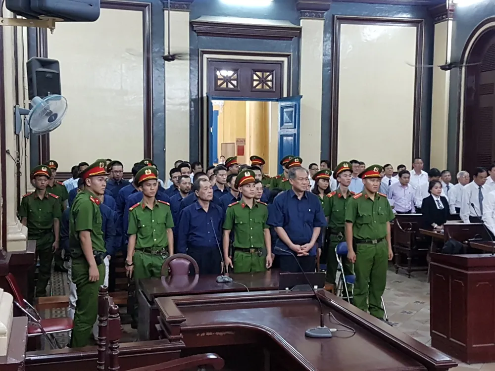 Các bị cáo Phạm Công Danh, Trầm Bê lại chuẩn bị ra tòa ảnh 2