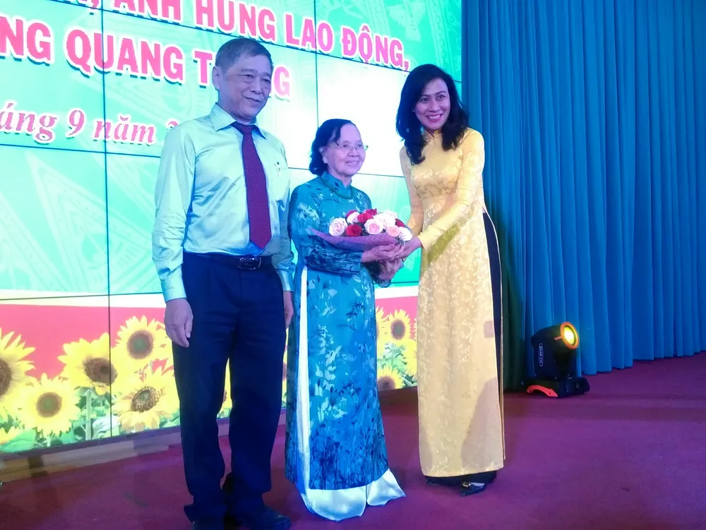 Một con đường được đặt tên Thầy thuốc Nhân dân Dương Quang Trung ảnh 1