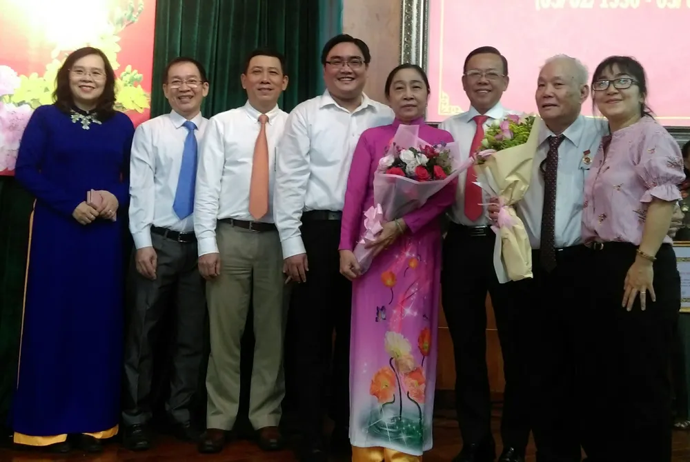 Quận 10, quận 11 trao Huy hiệu Đảng đợt 3-2-2019 ảnh 4