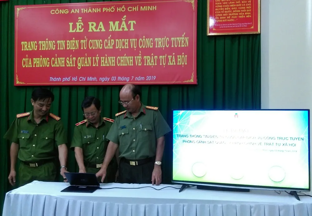 Từ hôm nay 3-7, đăng ký cấp thẻ căn cước công dân qua mạng ảnh 1