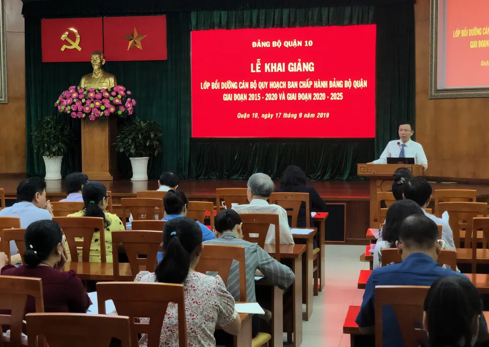 Bồi dưỡng cán bộ quy hoạch Ban Chấp hành Đảng bộ quận ảnh 1