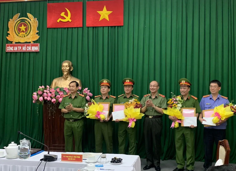 Khen thưởng các đơn vị điều tra, phá án vụ Alibaba ảnh 2