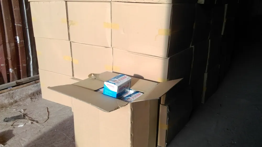 1 triệu khẩu trang chuẩn bị 'tuồn' sang Campuchia ảnh 2