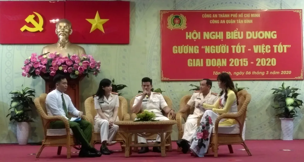 Đẩy mạnh thi đua vì an ninh Tổ quốc, vì bình yên của nhân dân ảnh 1