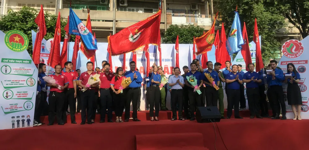 Quận 10 ra quân các chiến dịch tình nguyện hè năm 2020 ảnh 1