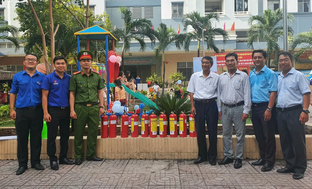 Quận 10 ra quân các chiến dịch tình nguyện hè năm 2020 ảnh 3