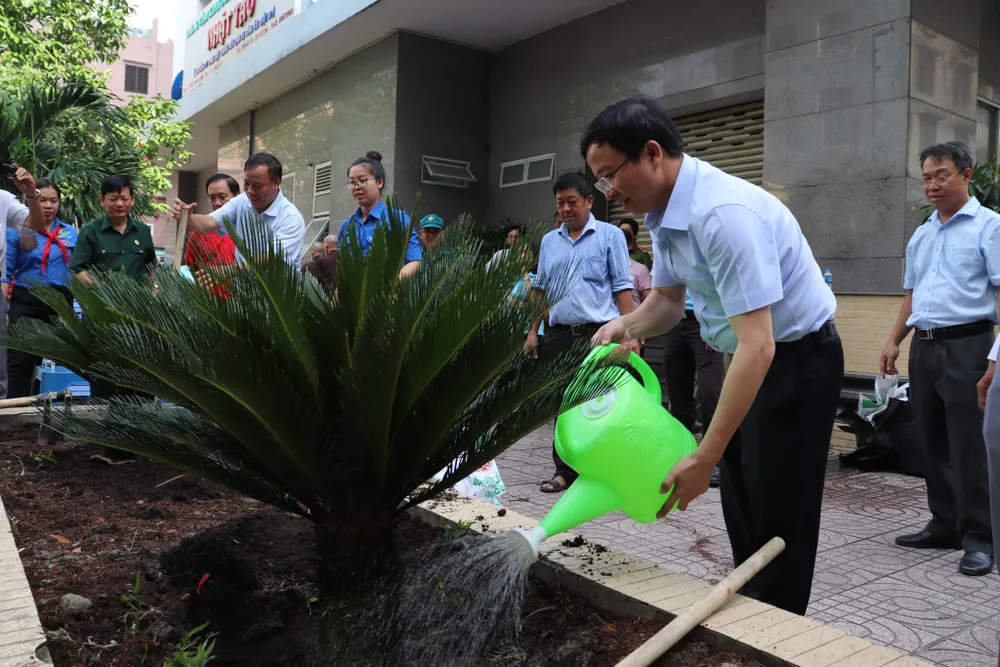 Quận 10 ra quân các chiến dịch tình nguyện hè năm 2020 ảnh 5