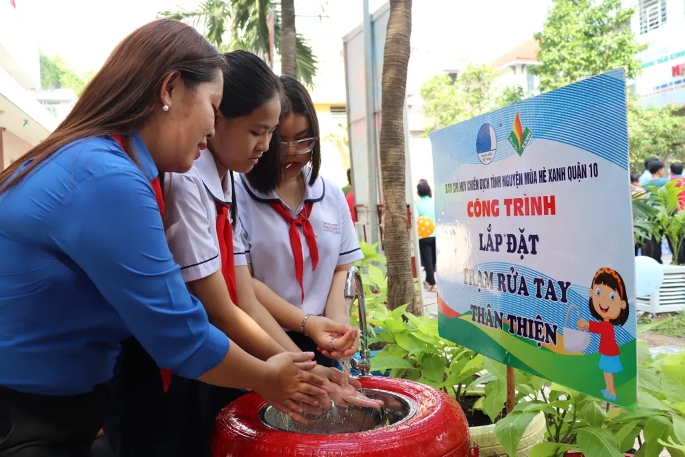 Quận 10 ra quân các chiến dịch tình nguyện hè năm 2020 ảnh 2