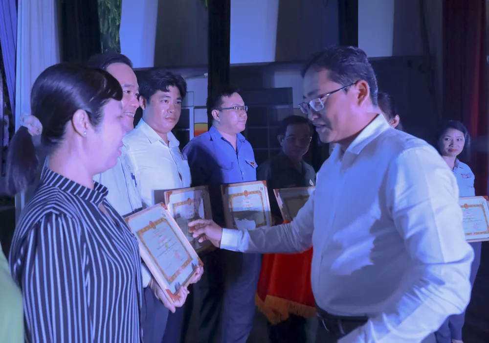 Quận 11 hoàn thành mục tiêu không còn hộ nghèo theo chuẩn nghèo thành phố giai đoạn 2019-2020 ảnh 2