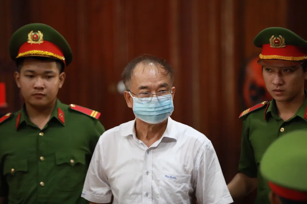 Nói lời cuối cùng, bị cáo Nguyễn Thành Tài xin lỗi người dân TPHCM ảnh 1